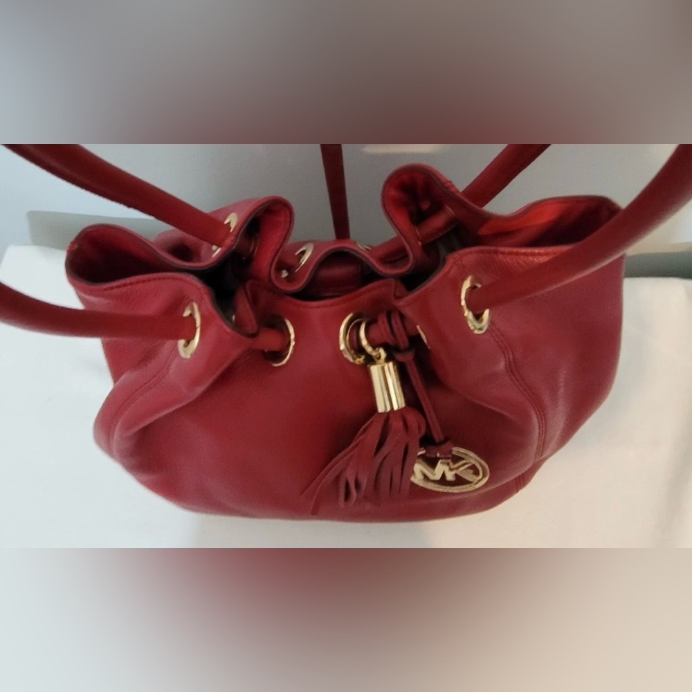 MICHAEL Michael Kors East West Ring Red Pebbled Leather Tote Shoulder Bag - Picture 14 of 16